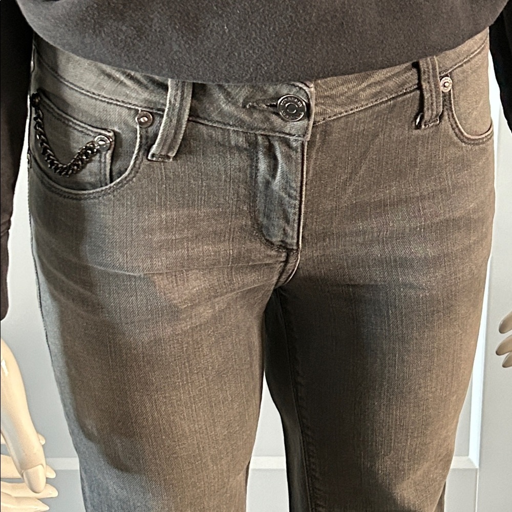 Authentic Burberry London Jeans - Picture 7 of 17